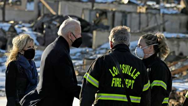 Biden Consoles Residents in Fire-Ravaged Colorado | INFBusiness.com
