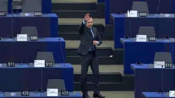 Bulgarian MEP gives Nazi salute in European Parliament | INFBusiness.com