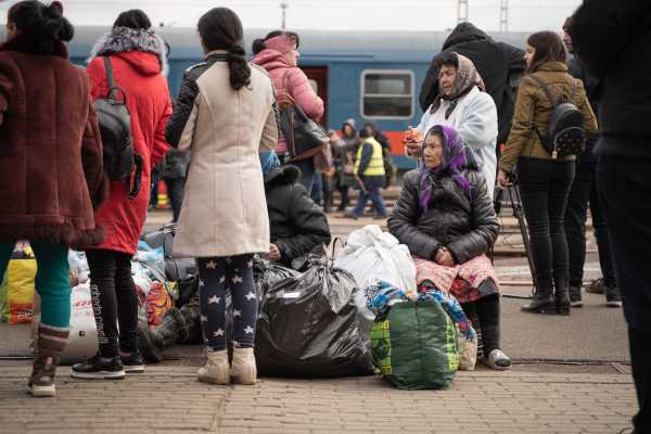 Faced with discrimination, Ukrainian Roma refugees are going home | INFBusiness.com