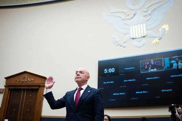 Republicans Blame Homeland Security Secretary for Spike in Migration | INFBusiness.com