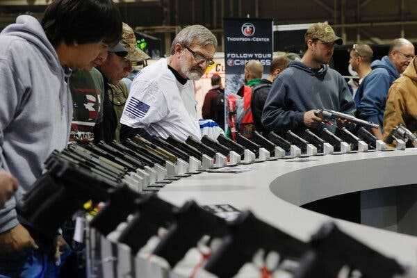 U.S. Gun Production Triples Since 2000, Fueled by Handgun Purchases | INFBusiness.com