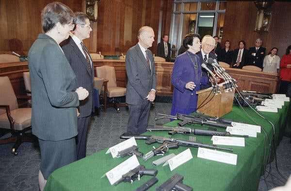 Democrats Failed to Extend Assault Weapons Ban in 2004. They Regret It. | INFBusiness.com