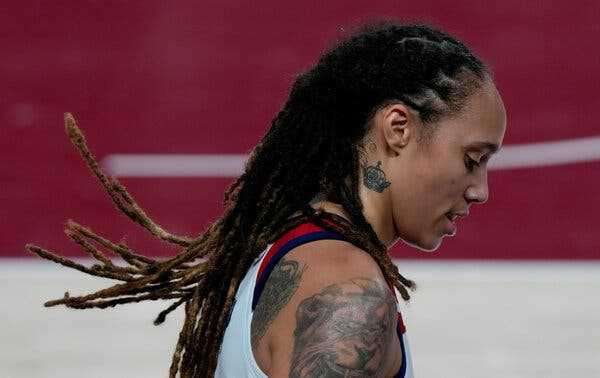 Brittney Griner’s Supporters Call on Biden to Strike a Deal to Free Her | INFBusiness.com