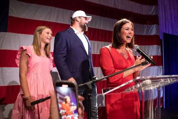 How Katie Britt Used Political Savvy to Trounce Mo Brooks in Alabama | INFBusiness.com