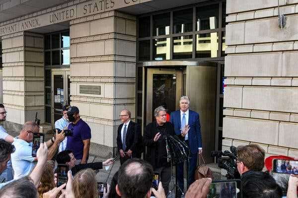 Jury Begins Deliberations on Contempt Charges in Bannon Trial | INFBusiness.com