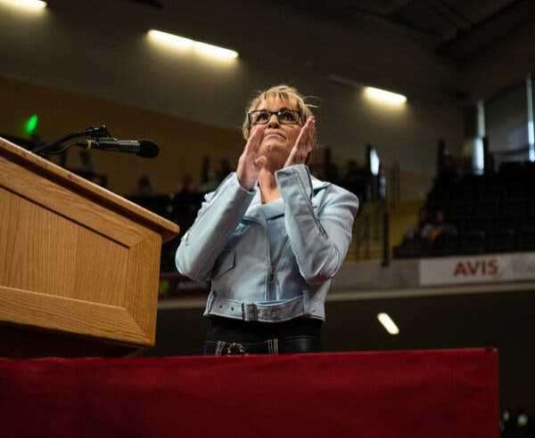 In Alaska, Sarah Palin’s Political Comeback Stirs Debate Among Voters | INFBusiness.com