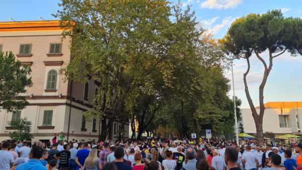 Protestors in Tirana throw red paint at interior ministry over death of seven-year-old-girl | INFBusiness.com