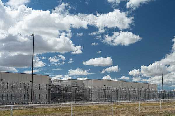 A.C.L.U. Says Immigration Detention Facility Should Be Shut Down | INFBusiness.com