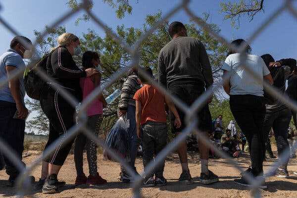 Biden Administration to Expel Thousands of Venezuelan Migrants to Mexico | INFBusiness.com