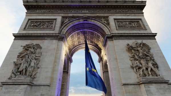 Trust in the EU has increased among French people, survey finds