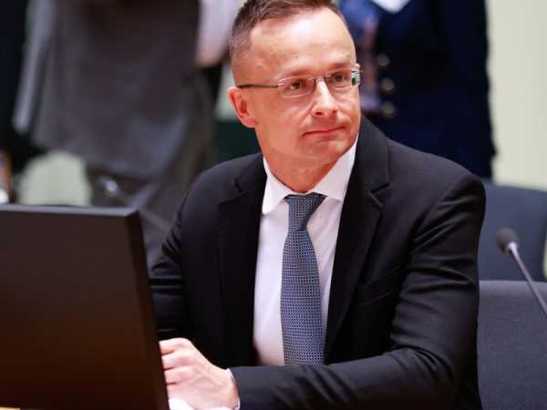 Commission recommends EU funds for Hungary remain frozen | INFBusiness.com