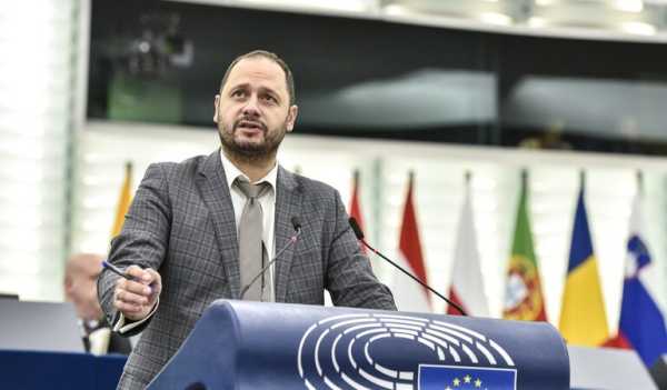 Bulgarian socialist MEPs vote against Russian terrorism resolution | INFBusiness.com