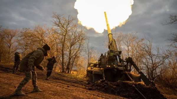 Ukraine war: Russia 'deliberately' destroyed Kherson infrastructure - Zelensky | INFBusiness.com