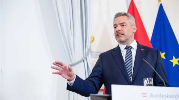 Austrian chancellor reneges Schengen veto threat before Zagreb visit | INFBusiness.com