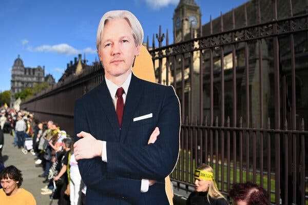 News Outlets Urge U.S. to Drop Charges Against Julian Assange | INFBusiness.com