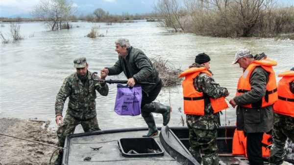 Army summoned to face torrential rains in Albania | INFBusiness.com