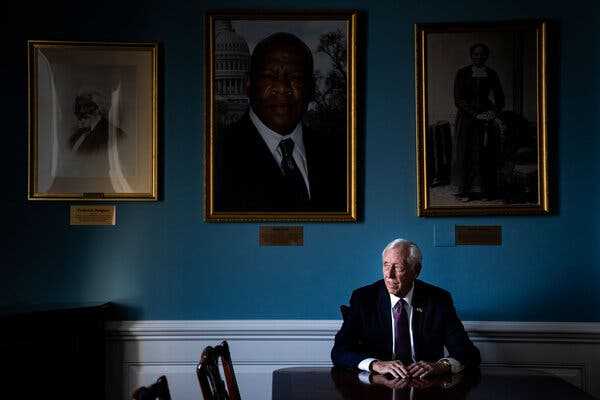 How Steny Hoyer, Pelosi’s No. 2, Decided It Was Time to Step Aside | INFBusiness.com