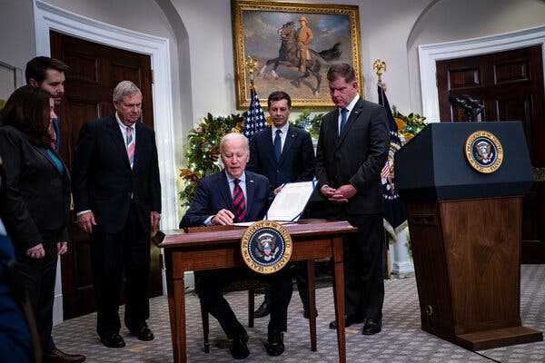 Biden Signs Legislation to Avert Nationwide Rail Strike | INFBusiness.com