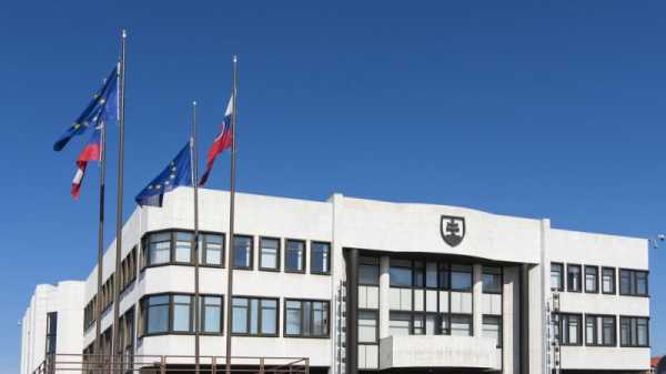 Slovak government faces uncertain no-confidence vote | INFBusiness.com