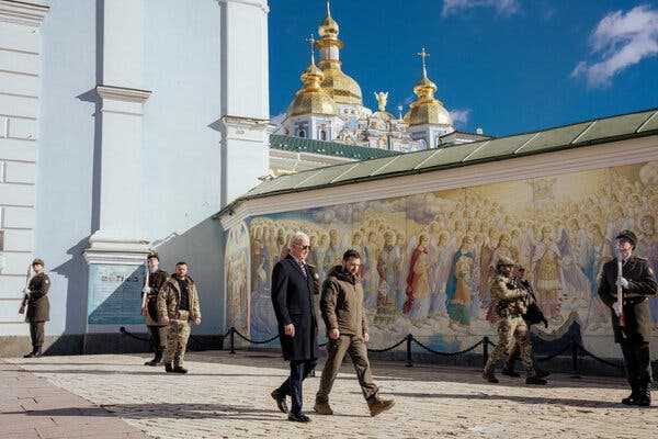 Biden Visits Kyiv, Ukraine’s Besieged Capital, as Air-Raid Siren Sounds | INFBusiness.com
