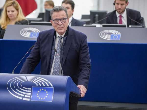 Greek Watergate: MEPs fume after receiving ‘provocative’ legal notice | INFBusiness.com