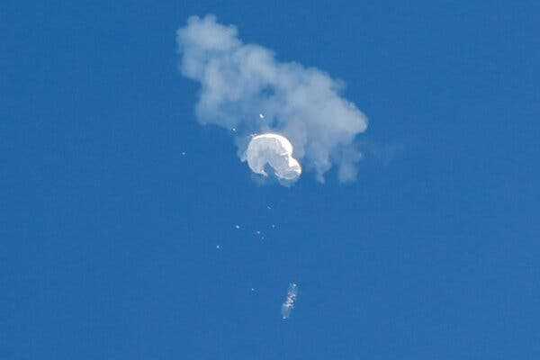 Navy Divers Work to Recover Debris From Chinese Spy Balloon | INFBusiness.com