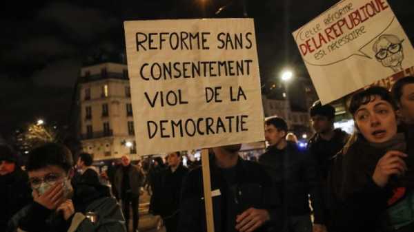 Protests, violent clashes mount ahead of French no-confidence vote | INFBusiness.com