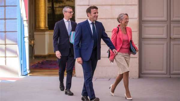 Macron to face headache in attempt to ‘enlarge’ parliamentary majority | INFBusiness.com