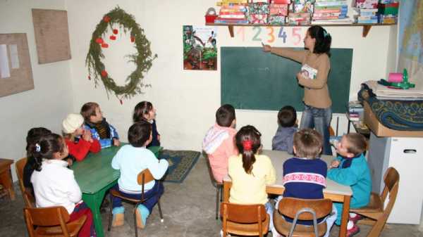 Albania pushes to keep children in schools amid rising dropout rates, segregation | INFBusiness.com