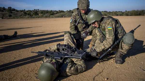 Spain sends 200 Ukrainians to battle after basic military training | INFBusiness.com