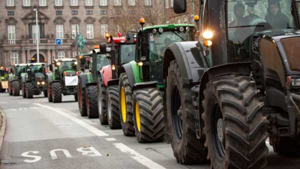 Farmers’ protest over ‘radical environmentalists’ brings Ljubljana to a halt | INFBusiness.com