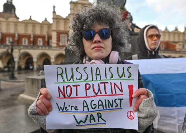 Anti-war Russians struggle to be heard | INFBusiness.com