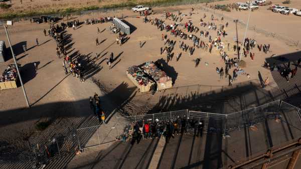 After Title 42 Expires, U.S. Border Sees Crowds, but Not Chaos | INFBusiness.com