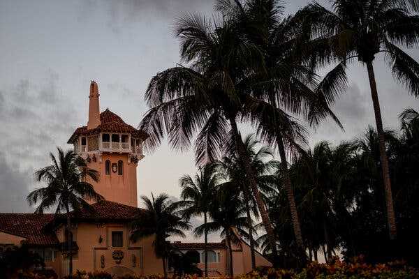 Mar-a-Lago Worker Provided Prosecutors New Details in Trump Documents Case | INFBusiness.com