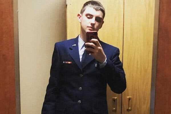 Military Caught Airman Mishandling Secrets Before Arrest but Left Him in Job | INFBusiness.com