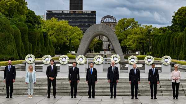Biden Pays Silent Tribute to Victims of Hiroshima Bomb | INFBusiness.com