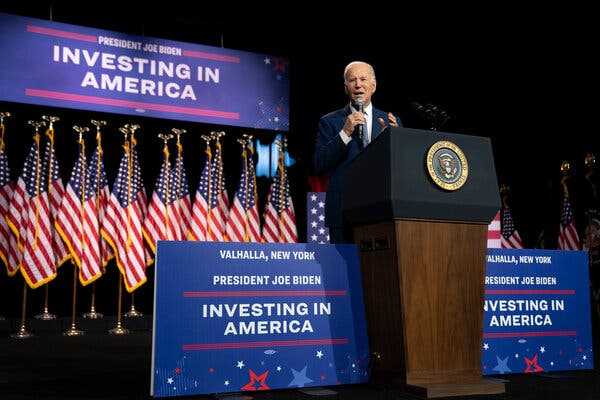 Biden Woos Republican Moderates in Debt Ceiling Standoff | INFBusiness.com