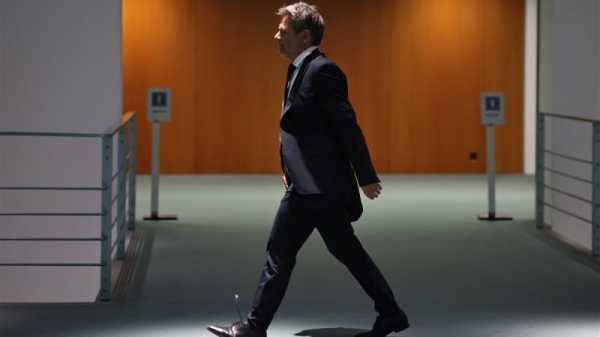German parliament discusses cronyism allegations in ‘best man affair’ | INFBusiness.com