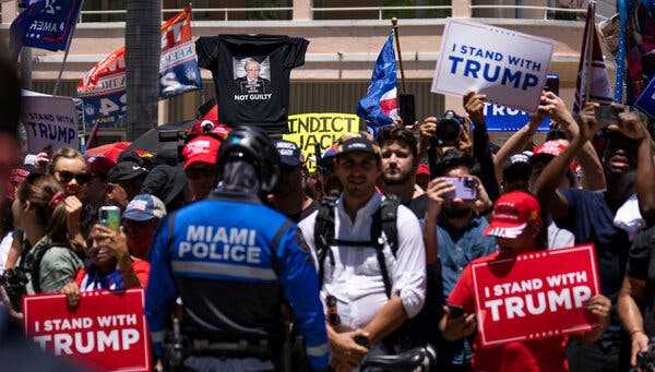 In Miami, the Only Violence From Trump Supporters Was Rhetorical | INFBusiness.com