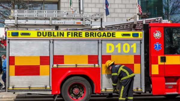 Irish firefighters announce strikes, threaten all-out strike | INFBusiness.com