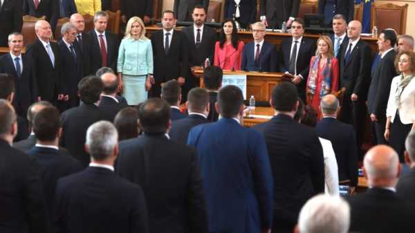 Bulgarian parliament elects pro-EU government that can help Ukraine | INFBusiness.com