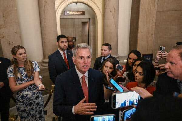 House Is Paralyzed as Far-Right Rebels Continue Mutiny Against McCarthy | INFBusiness.com