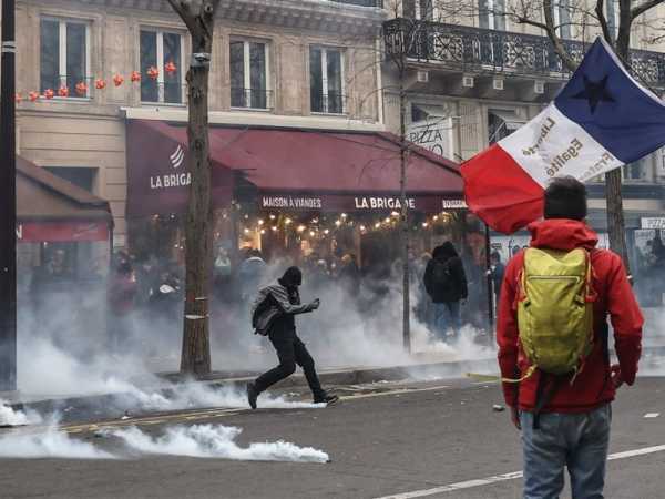 Macron cancels Germany state visit over French riots | INFBusiness.com