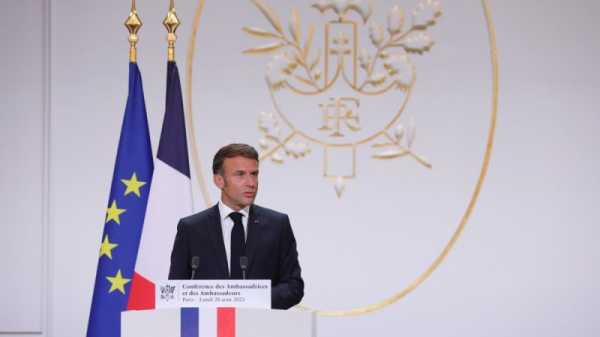 Macron gathers parties to build political agenda, opposition cynical | INFBusiness.com