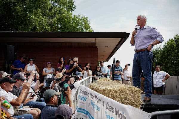 Pence Avoids Mentioning Trump on Iowa State Fair Soap Box | INFBusiness.com