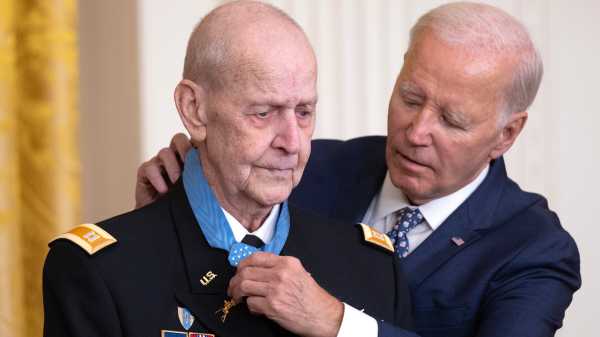 ‘That’s Valor’: Biden Awards Medal of Honor to Vietnam-Era Army Pilot | INFBusiness.com