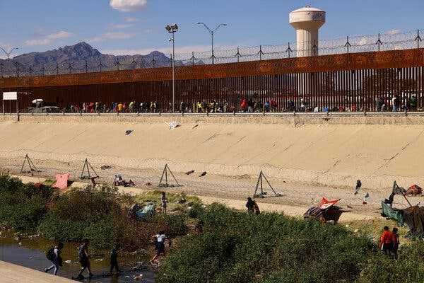 Unlawful Border Crossings Are Rising Fast After a Brief Decline | INFBusiness.com