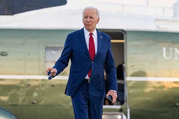 Biden Faces Competing Pressures as He Tries to Ease the Migrant Crisis | INFBusiness.com