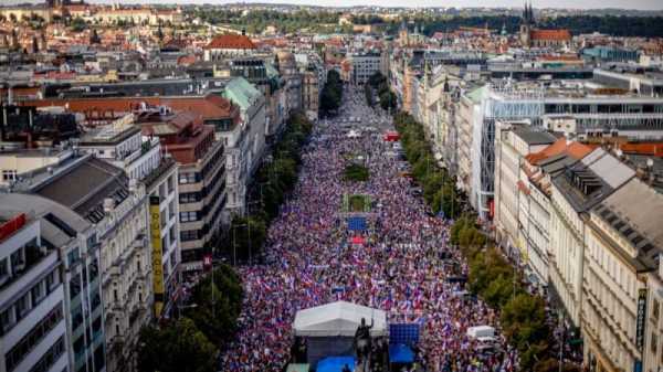 Czech pro-Russian force rallies against government’s pro-Western policies | INFBusiness.com