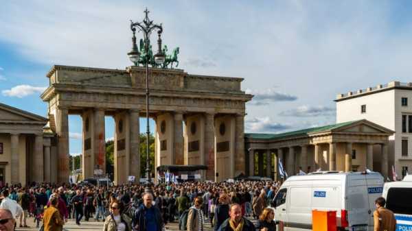 Majority of Germans, including far right, back the EU: poll | INFBusiness.com
